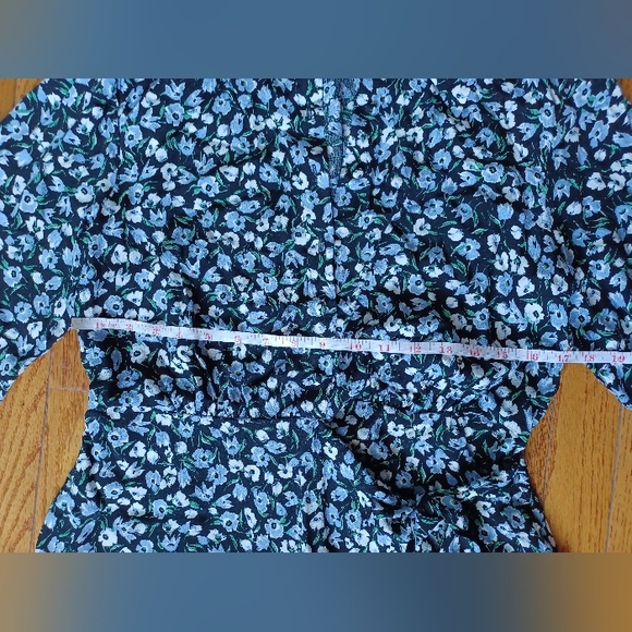 Mango Sz 8 Flower Print Dress Faux Wrap Lilac Black Long Sleeve Front Closure - Picture 7 of 14